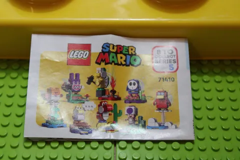 LEGO (71410)Super Mario Character Pack Series 5,  Nabbit, Used, Complete, No Box