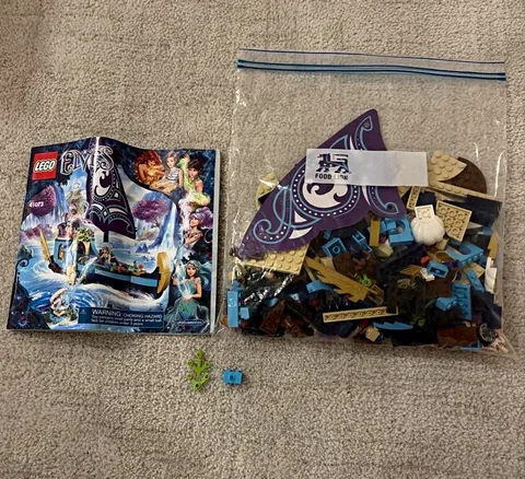 LEGO Naidas Epic Adventure Ship, 2 broken pieces (1 page)and 6 missing(pages3-8)