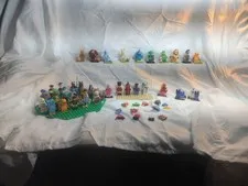 ULTIMATE LEGO Minifigure Collection: 50+ Figures &  Gold 20th Anniversary 