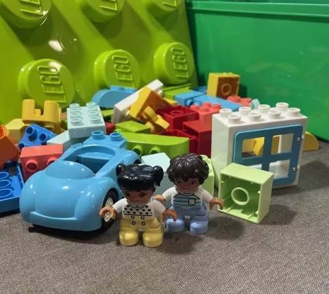 LEGO DUPLO Storage Brick Box Building Block Container 14x7x7 Green With Duplos 