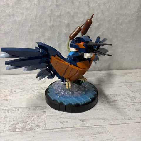 LEGO Icons Kingfisher Bird 10331 Set & Display Stand No Manual No Box