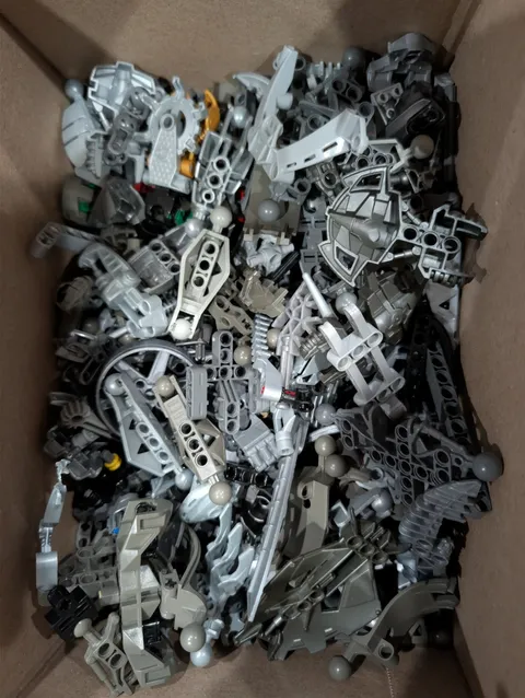 MASSIVE 5 Pounds LOT LEGO BIONICLE Figures Pieces RARE Y2K Bulk Vintage 