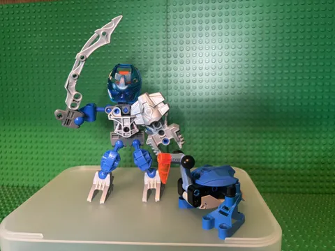 Lego Bionicle Custom Matoran Ga-Matoran Plus Pokawi Bird Read Description