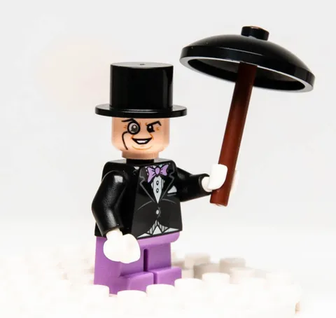 LEGO Batman II Minifigure - The Penguin (sh0060) 10937 76035 Lavender Legs