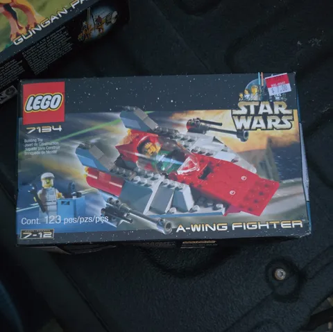 NEW and SEALED LEGO Star Wars A-Wing Fighter (7134) Vintage Complete Set