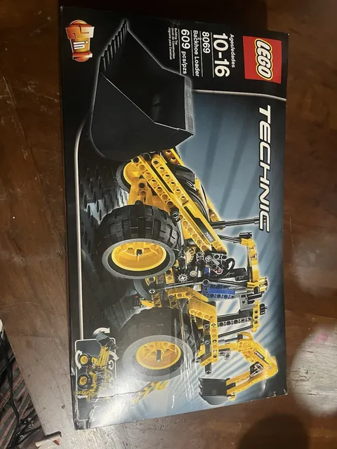 Lego Technic Backhoe Loader Set 8069 2 In 1 Sealed But Box Damage