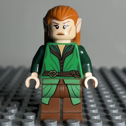 Lego lor098 Tauriel - Minifigure - Lord of the Rings - dual head/long hair - 3D