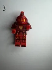 Lego Nexo Knights Minifigure Ultimate Macy Halbert with Helmet Plume from 70331