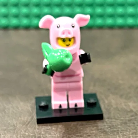LEGO Minifigures Piggy Guy series 12