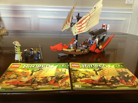 LEGO Ninjago 9446 Destiny’s Bounty Ship 100% Complete MINT w Minifigures Manuals