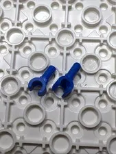 LEGO 983 Blue Minifigure Replacement Hands x2 - 1 Pair