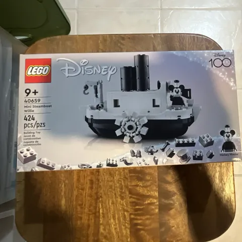 LEGO Disney100 Mini Steamboat Willie 40659 Limited Edition 424 pcs 9+