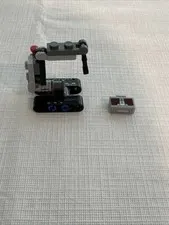 LEGO Marvel Super Heroes Minifigure DUM-E Stark's Briefcase & Robotic Arm 76007