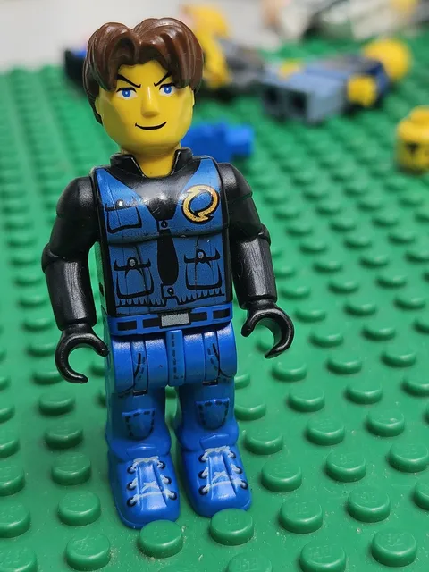Lego 4 Juniors Minifigure - Jack Stone (js028) Black Jacket Blue Legs 9305 4655