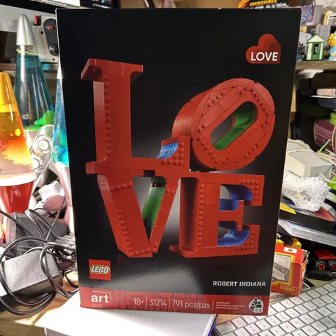LEGO Art Sculptures LOVE 31214 791pcs Set Ages 18+ Robert Indiana