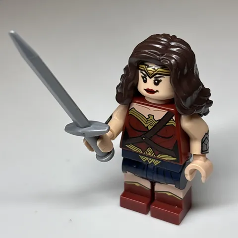 LEGO Minifigure - Wonder Woman  sh0221 Super Heroes Dawn of Justice 76087 76046