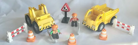 Lego Duplo Town Construction # 4688 Team Construction & Minifigures Incomplete