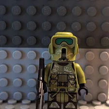 LEGO 41st Scout Trooper Minifigure Olive Green Camouflage & Black Rifle