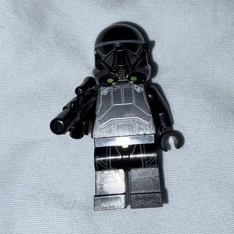 LEGO Star Wars Original Imperial Death Trooper Commander Minifigure 75156