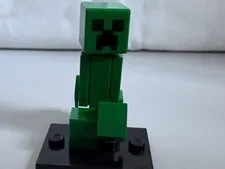 Lego New Minecraft Creeper Minifigure as seen in photo