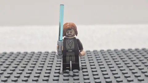 LEGO Star Wars Obi-Wan Kenobi Minifigure (75333) Jedi Starfighter sw1220 B31 Cmf
