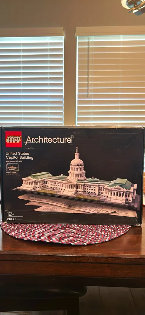 LEGO Architecture Landmark 21030 United States Capitol 1032pc Box Separator