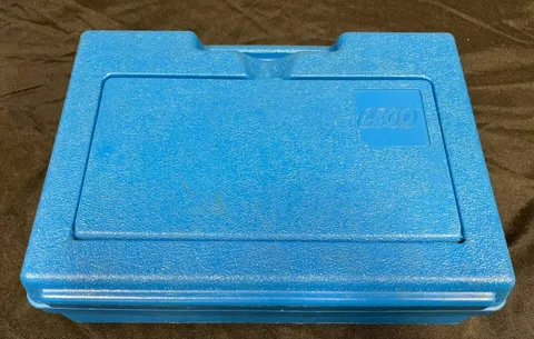 1983 Lego Group Holder Case includes Airplane & Medieval pieces minifigures AA