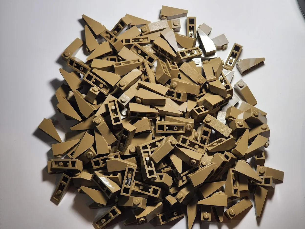 Lego 4286 Dark Tan Qty 208 NEW Slope 33 3 x 1