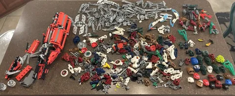 Lego Bionicle Piece Lot + Partial LEGO Bionicle Axalara T9 (set 8943)