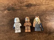 Lego Star Wars Minifigure Lot of 3- Geonosis Trooper, Jar Jar, and Snowtrooper