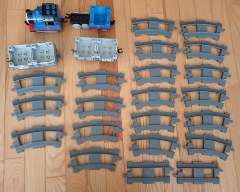 LEGO DUPLO  THOMAS TRAIN CARS TROUBLESOME TRACK & TRAIN TRACK LOT