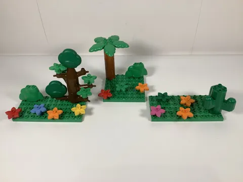 Lego Duplo Lot Tree Trunk Leaves Palm Cactus Bushes Flowers Green Base Plates