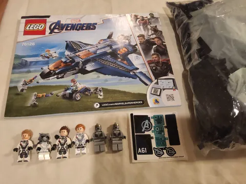 VINTAGE AVENGERS LEGO #76126 AVENGERS ULTIMATE QUINJET -100% w/INST & MINIFIGS