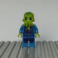 LEGO Minifigures Series 13 Alien Trooper Minifigure 71008 Complete Genuine