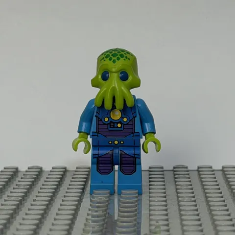 LEGO Minifigures Series 13 Alien Trooper Minifigure 71008 Complete Genuine