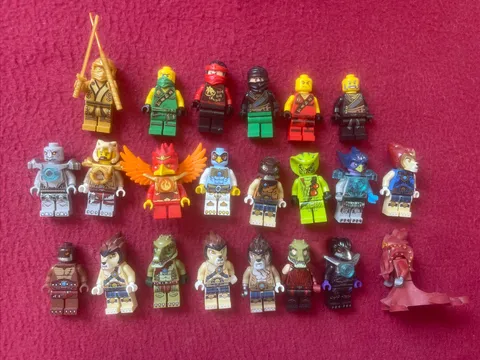 LEGO Ninjago& Chima Minifigures Lot Of 22! Various Sets/years🔥📈