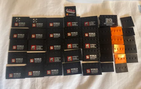 MINIFIGURES 42 Lego and Like Minifigure Stands  Display Baseplates Plates Diff