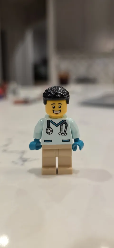 Lego New Male Minifigure Doctor Nurse Animal Clinic Surgeon Vet Veterinarian