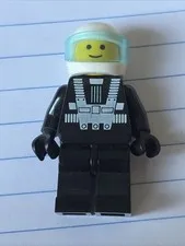 LEGO Blacktron 1 Minifig Space Vintage Classic With White Helmet And Blue Visor