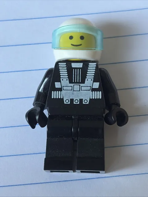 LEGO Blacktron 1 Minifig Space Vintage Classic With White Helmet And Blue Visor