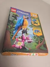 LEGO Creator 31136 3 in 1 Exotic Parrot Building Toy Set 253 Pcs Box Damaged