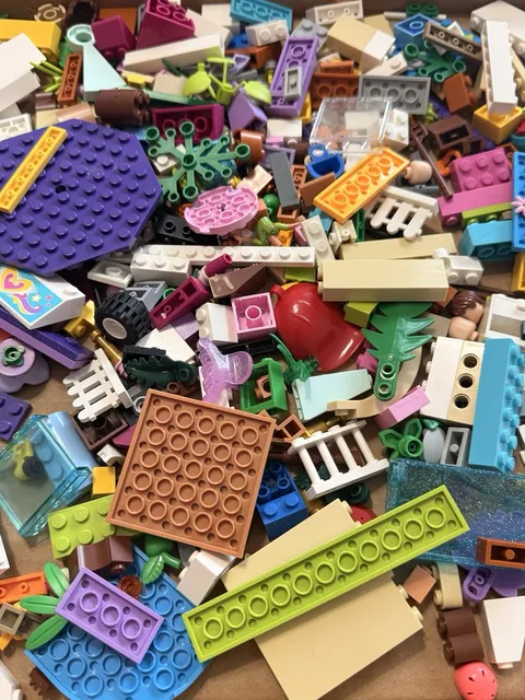 ⭐ HUGE Almost 3 LB LEGO Friends Bulk Lot - Bricks Minidolls Accessories 💖⁠
