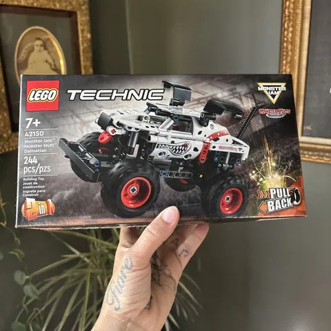 LEGO TECHNIC: Monster Jam Monster Mutt Dalmatian (42150) Brand New Unopened Box