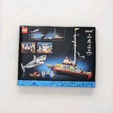 LEGO Ideas Jaws Set - Diorama Kit for Fans of the Movie - Shark Toy with Boat