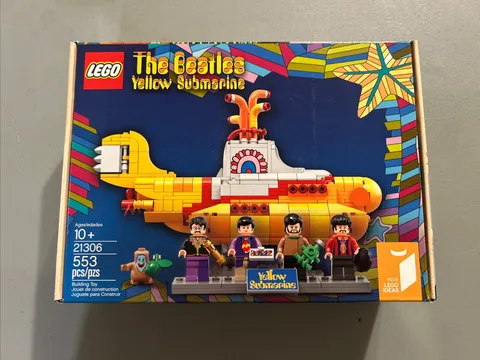 LEGO Ideas: The Beatles Yellow Submarine (21306) FREE SHIPPING!!!