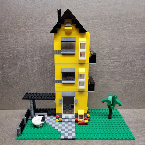 Lego Parts and Pieces Lot - Tall Yellow House 3 Stories Outdoor Area Base Tree