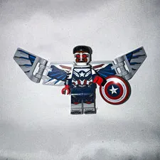 LEGO Marvel Falcon Minifigure Captain America with Wings & Shield