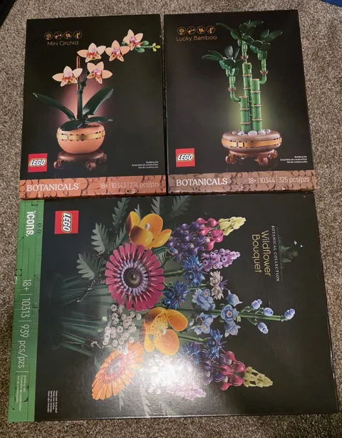 LEGO Wildflower Bouquet Mini Orchid and Lucky Bamboo Botanical Collection