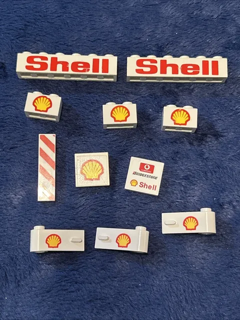 Vtg Lego 6378 Classic Town Shell Gas Station Parts lot 10 Pieces