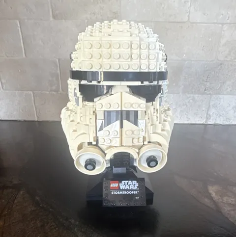 LEGO Star Wars Stormtrooper Helmet 75276 647pcs